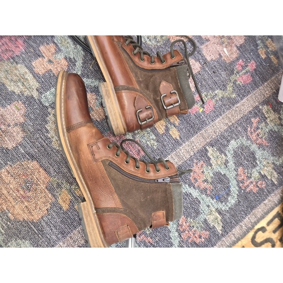 Crown Vintage Size 11 . Small Damage On Side Of Tongue  But They Are Great Boots - Picture 2 of 6